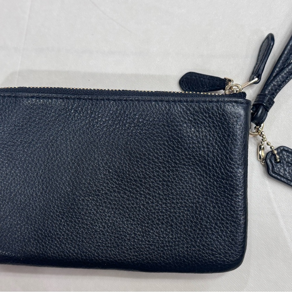NEW | COACH | DOUBLE ZIPPER WRISTLET WITH STRAP | Black Leather - Picture 3 of 8